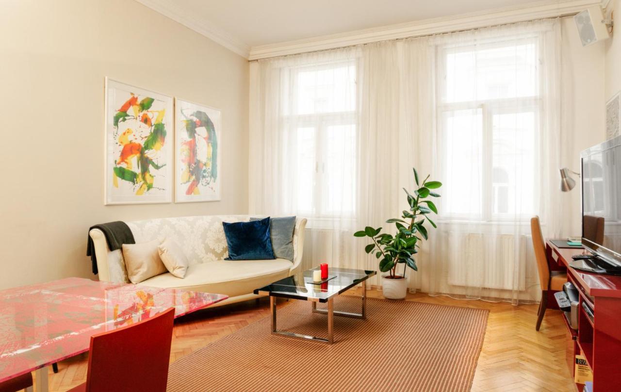 Apartments Fuchsthallergasse Vienna Exterior photo